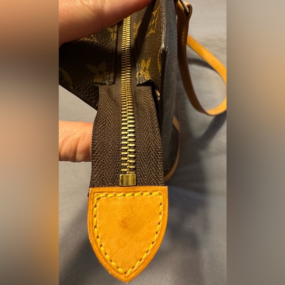 Louis Vuitton Babylone Monogram Tote - Picture 3 of 16